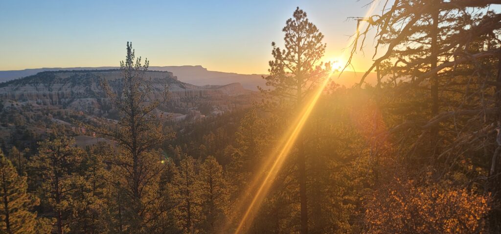 Sunrise at Bryce Canyon